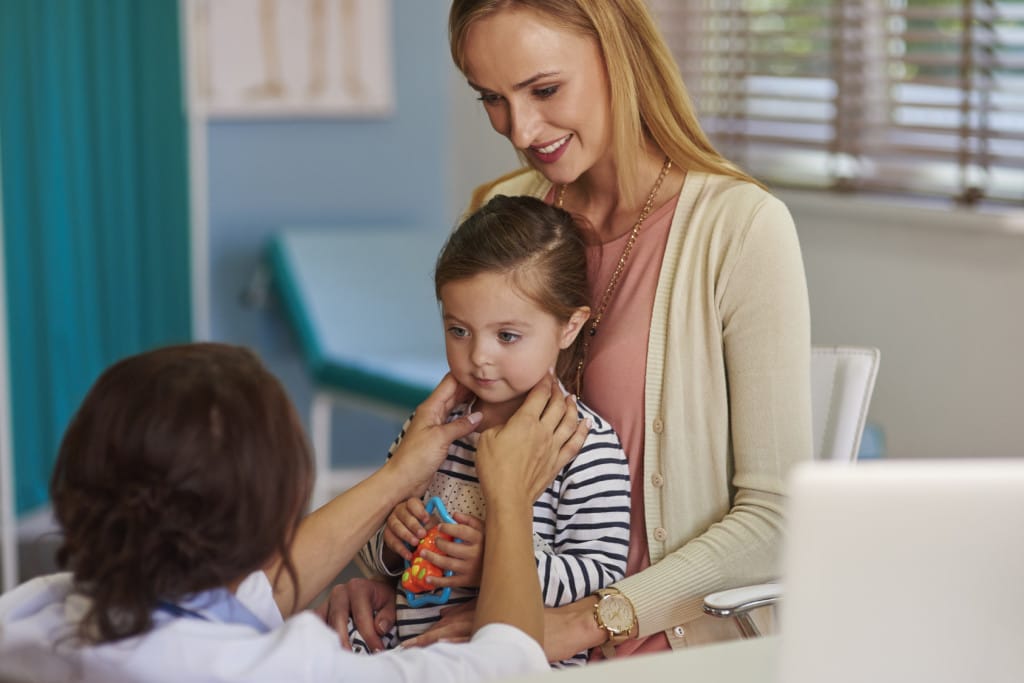 W jakich sytuacjach Twoje dziecko będzie potrzebować konsultacji u laryngologa?